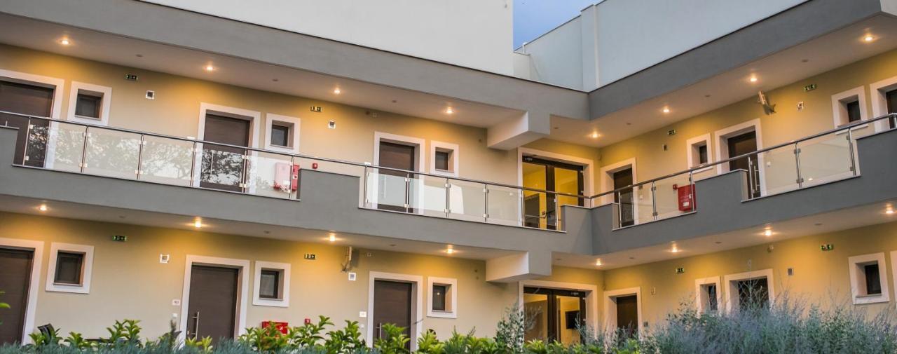 Aparthotel Gmare Gerakini Exterior foto